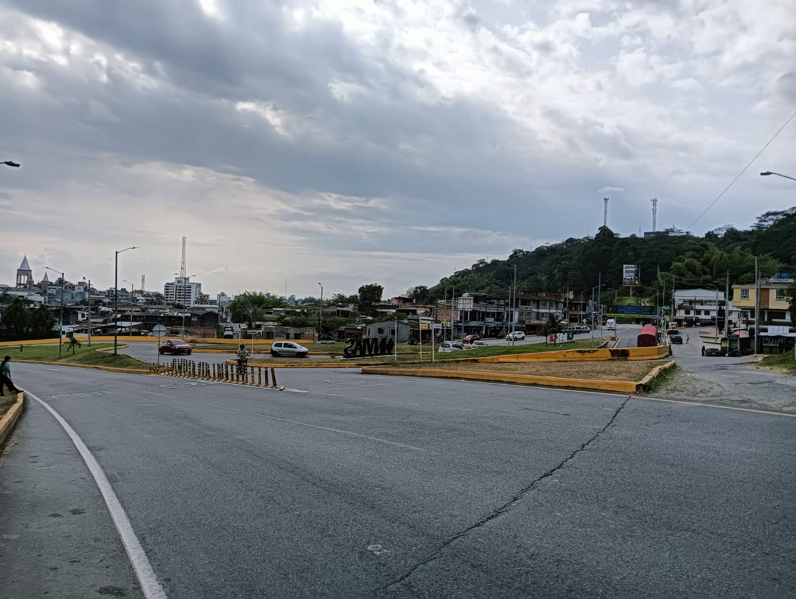 Glorieta de Versalles en Calarcá, Quindío  con normalidad sin bloqueos. Foto: Adrián Trejos