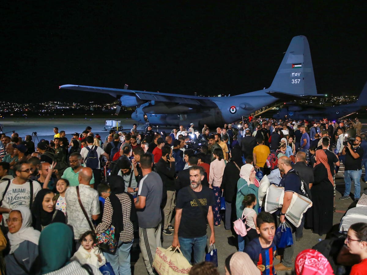 Dos colombianos están entre los civiles evacuados de Sudán