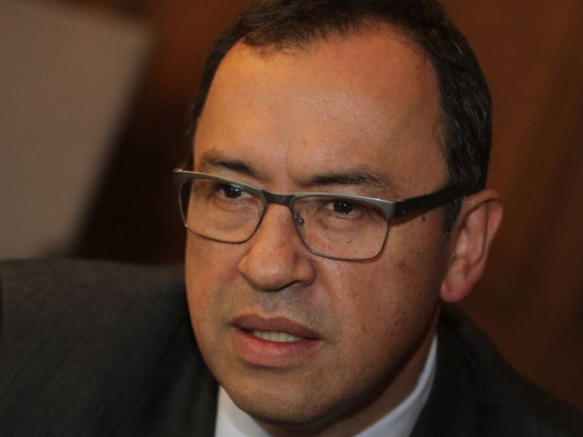 Alfonso Prada será el jefe de debate de Gustavo Petro
