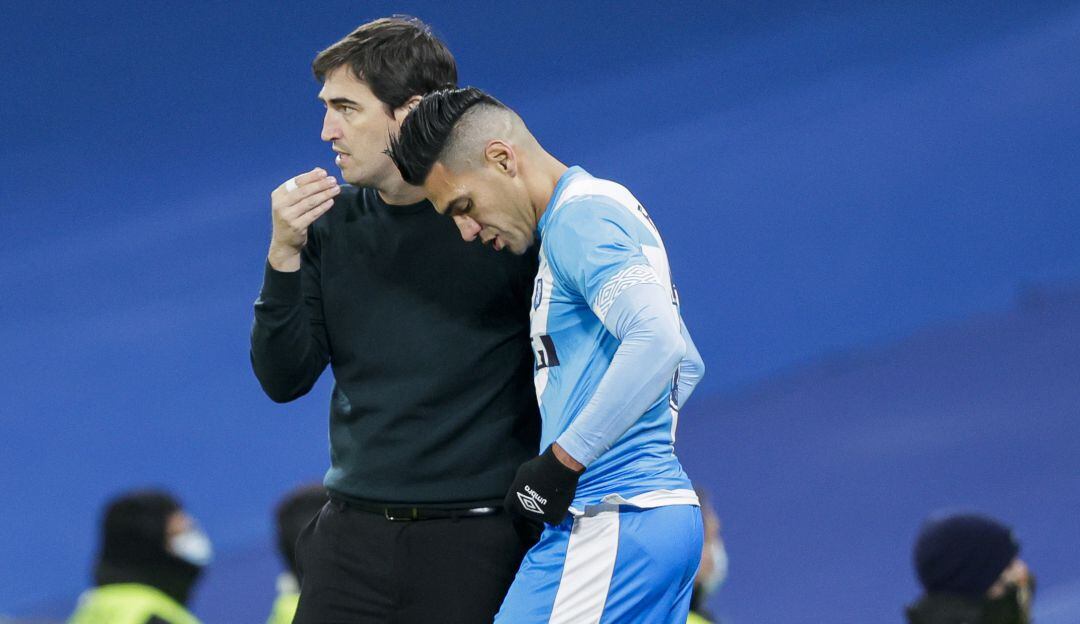 Falcao García y Andoni Iraola