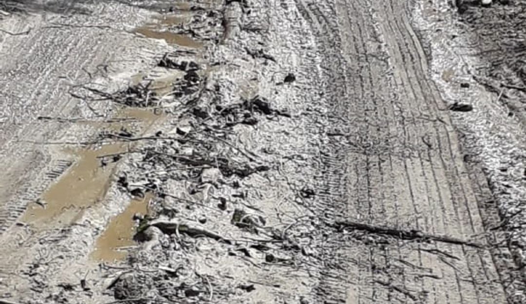 Vía vereda El Chuzo