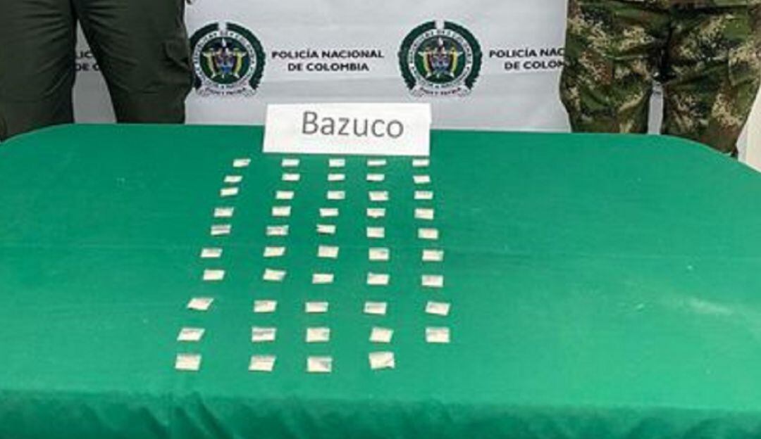 Estupefacientes incautados a un menor de edad.