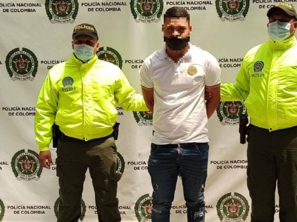 La policía capturó a un extranjero acusado de abusar y torturar su pareja