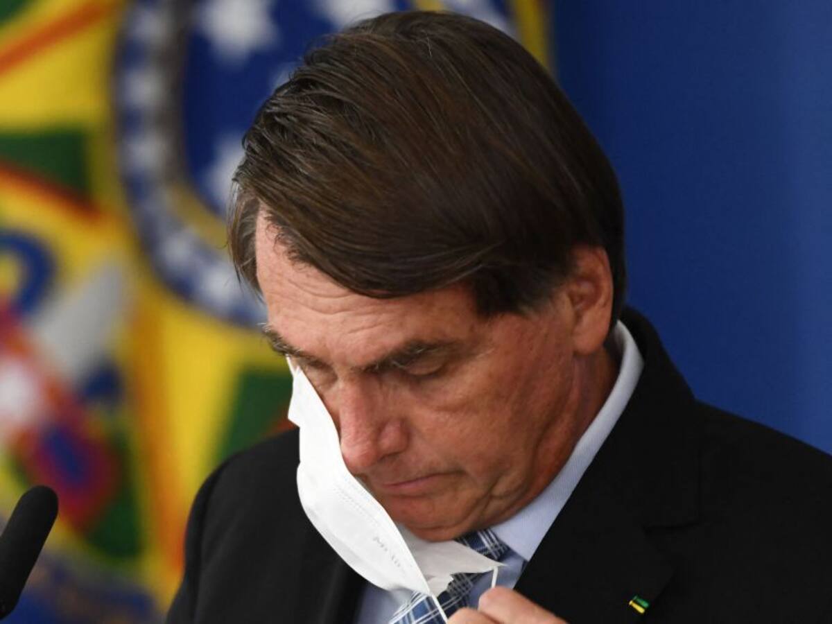 Piden apartar a Bolsonaro del control sanitario en Brasil
