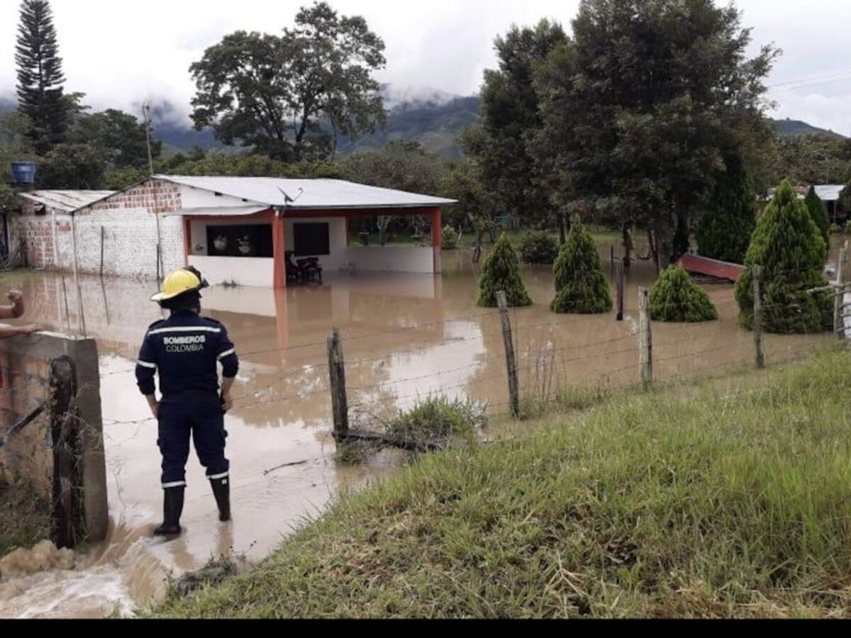 Emergencias por inundaciones y deslizamientos en 16 veredas de Pitalito