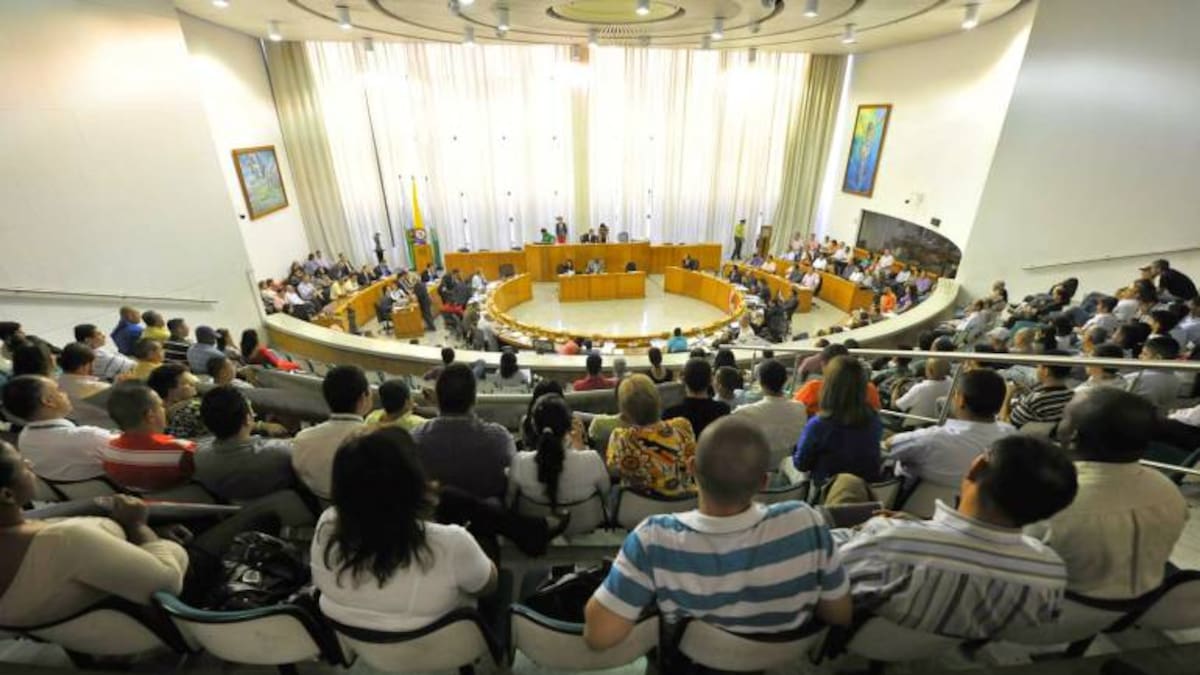 CNE ordena que se elija otra vez junta directiva del Concejo de Medellín