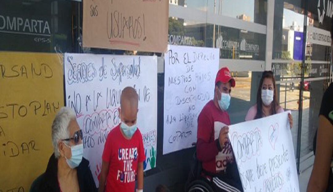 Madres de niños con discapacidades protesta reclamando servicios de IPS que pertenecen a Nueva EPS / Foto Archivo