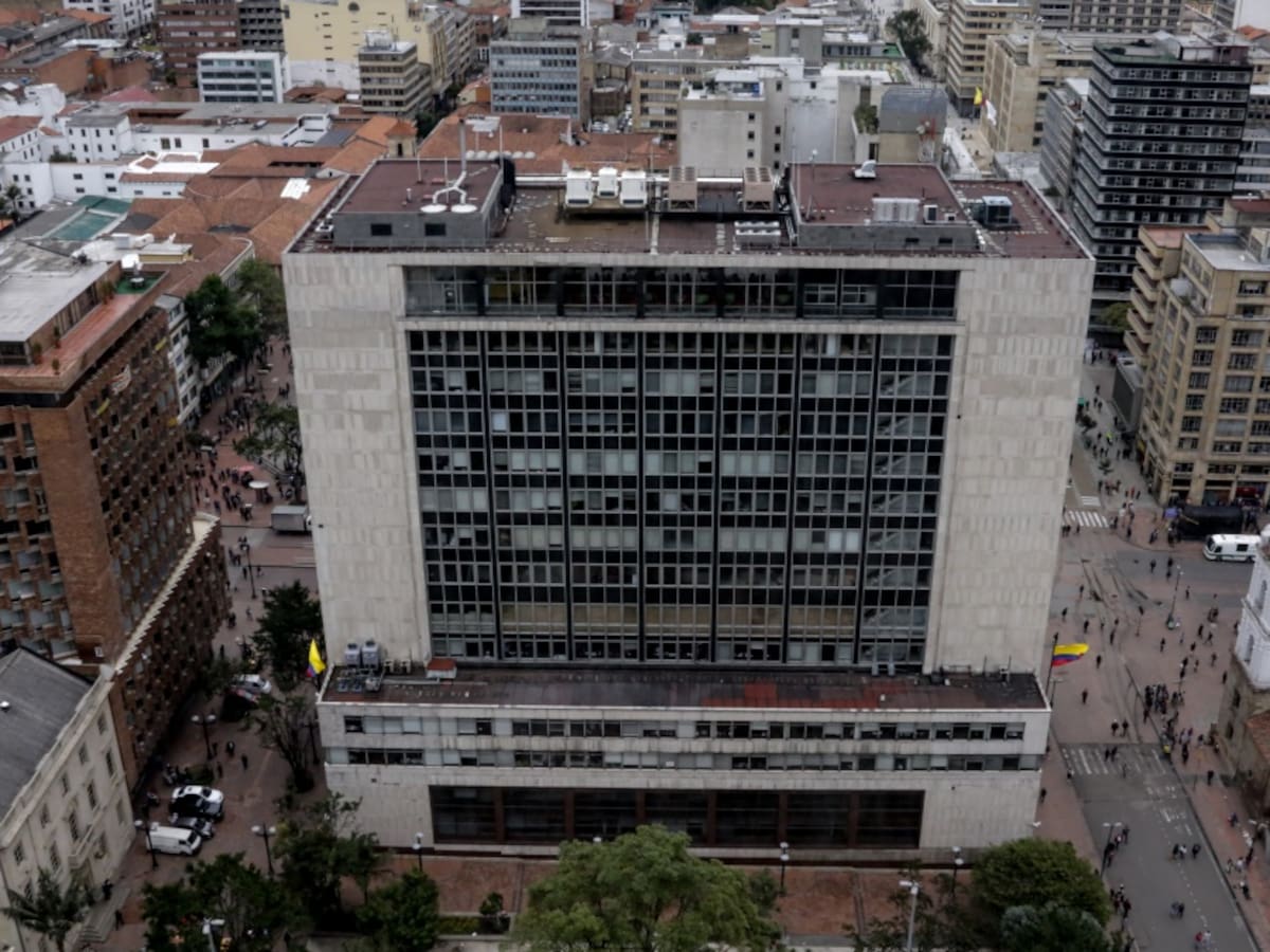 El Banco de la República quiere entregarnos su generosidad a cuenta gotas