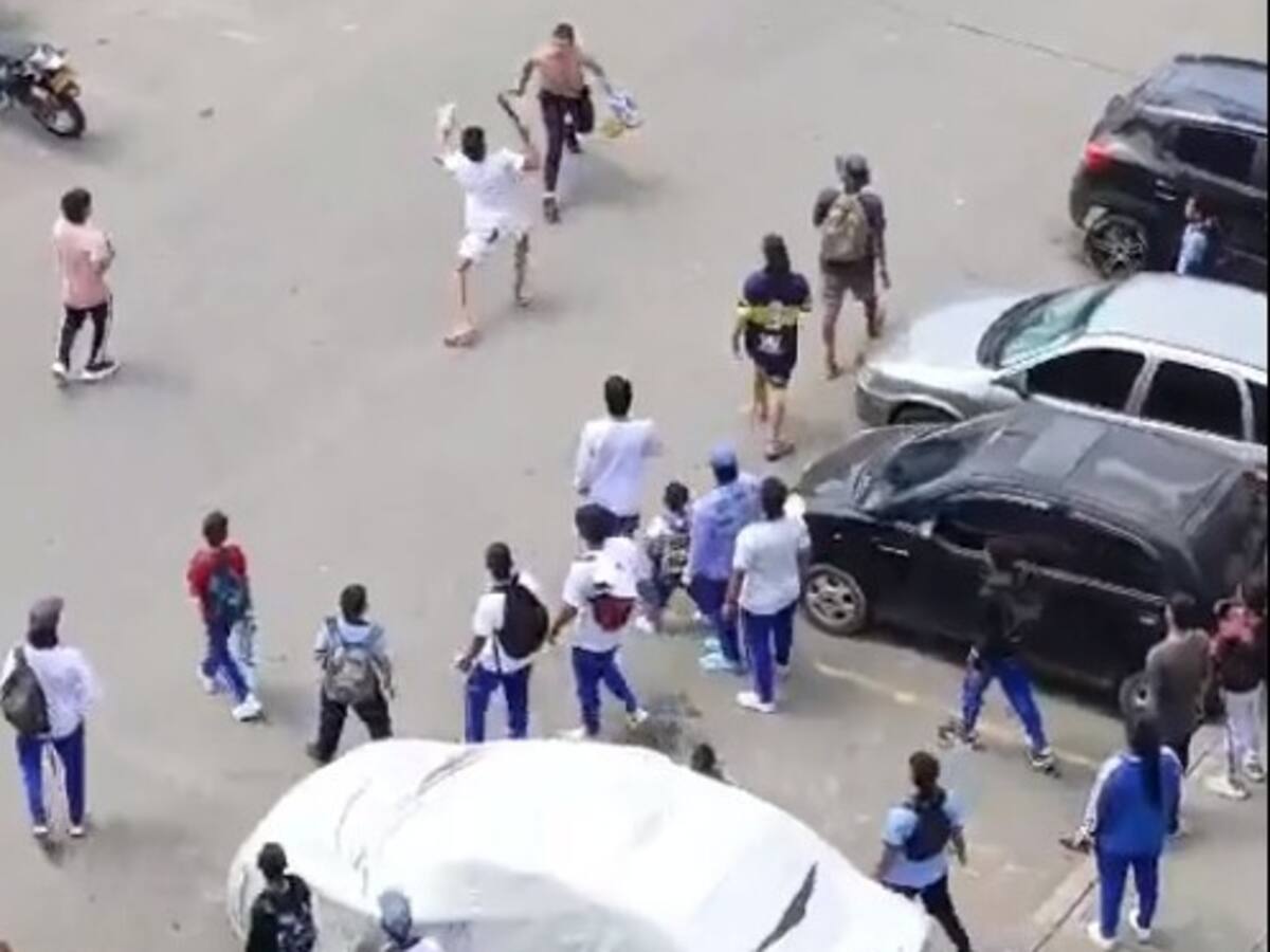 A machete se enfrentaron jóvenes de un colegio en Bucaramanga