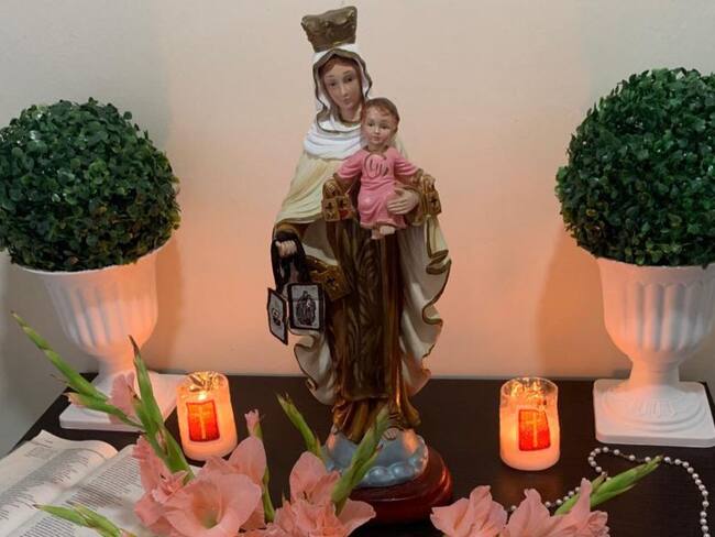 Barranquilleros conmemoran a la Virgen del Carmen desde sus casas