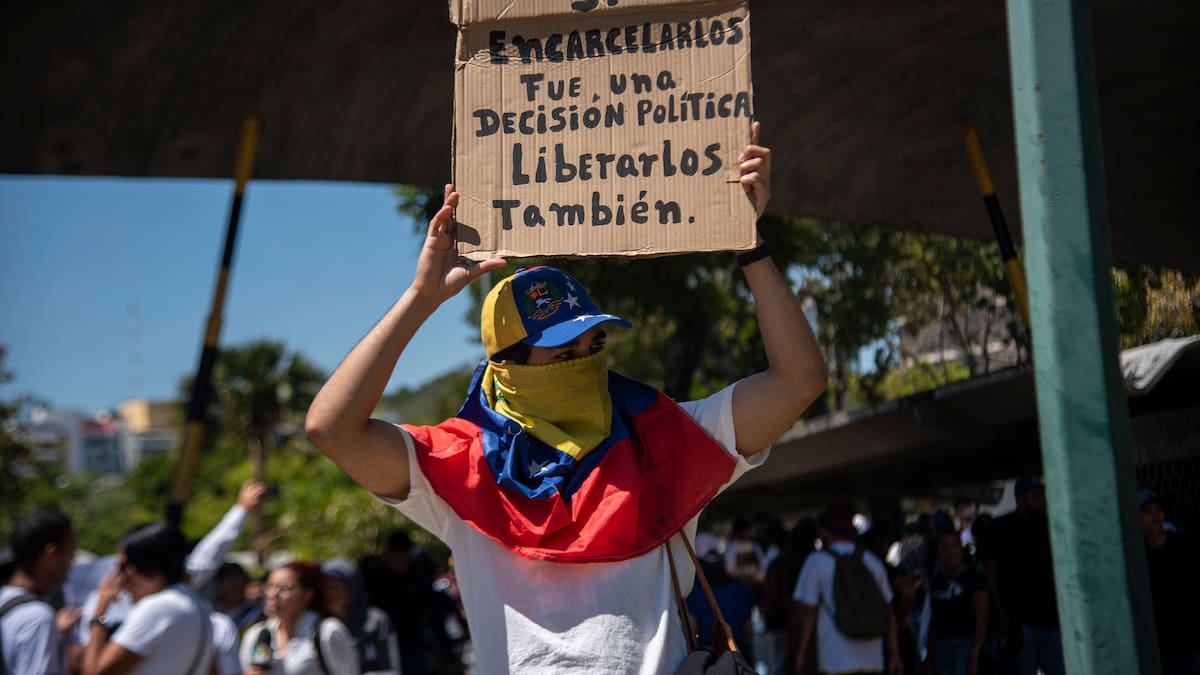 Venezuela: denuncian traslado de presos políticos sin aviso a sus familiares