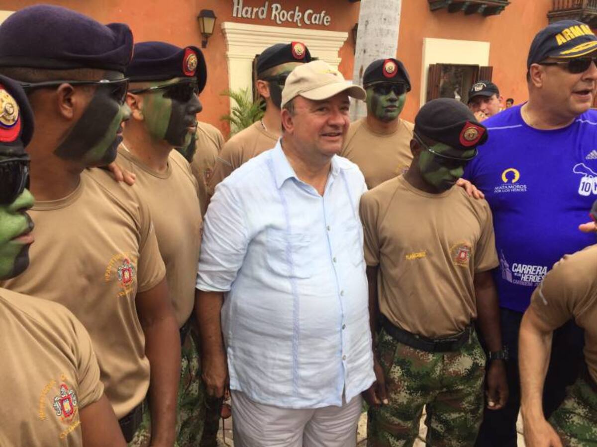 Ministro de Defensa apoyó “La Carrera de los Héroes” en Cartagena