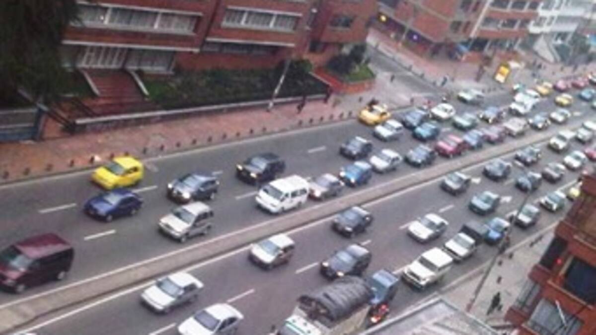 Sigue el paro del transporte público en Bogotá. Hoy no hay 'pico y placa'