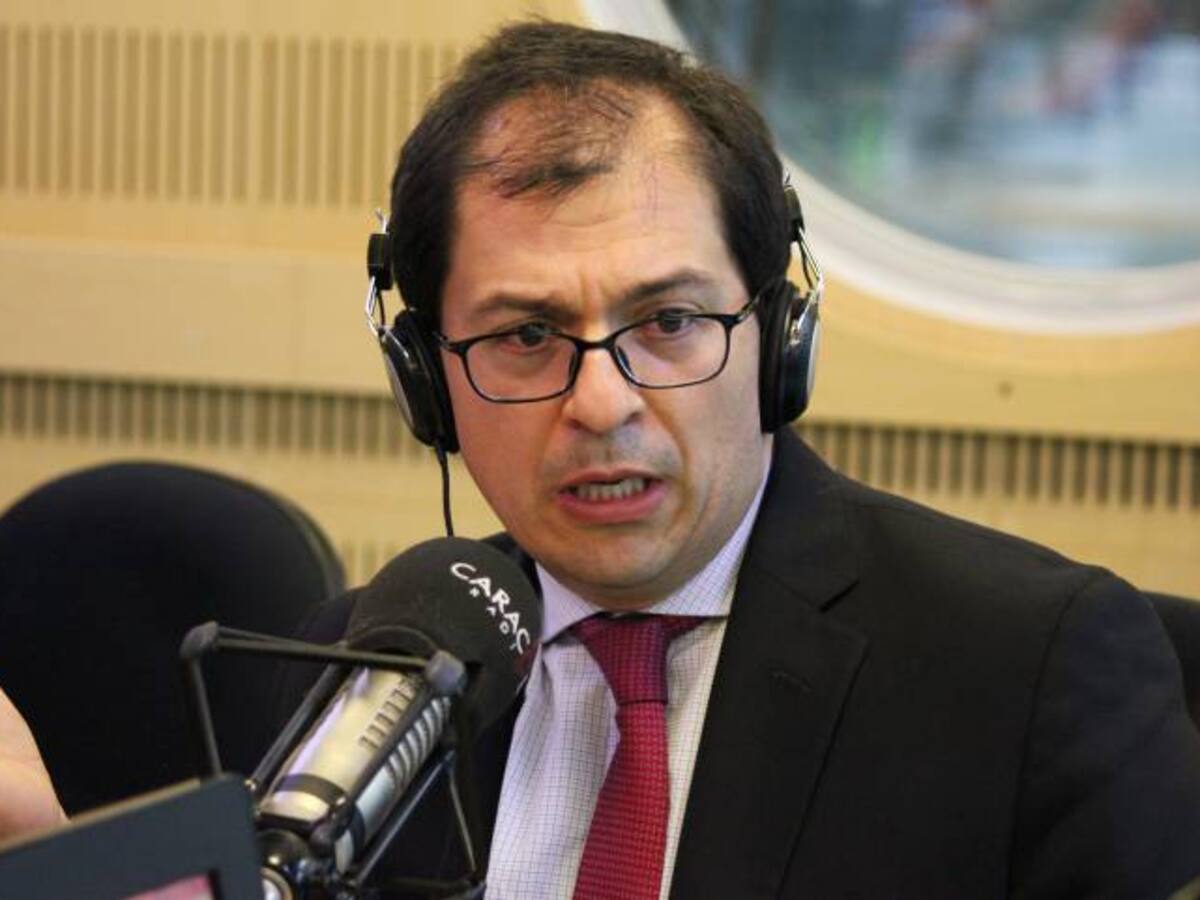 El presidente no puede regalar sus funciones constitucionales: Barbosa