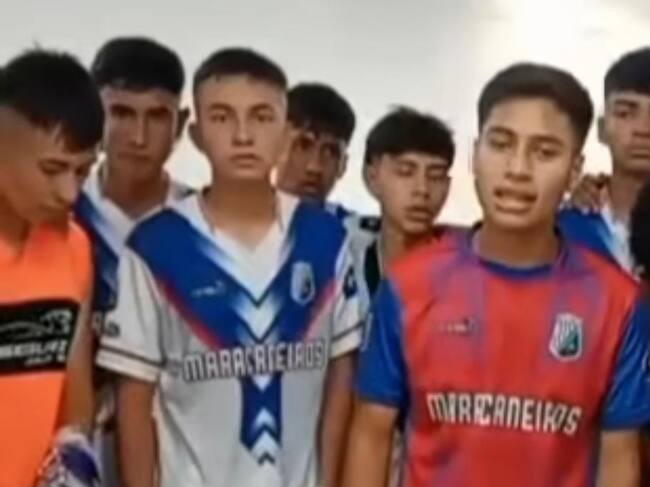 Jugadores de Maracaneiros denunciando lo sucedido desde el estadio / Instagram: Maracaneiros.
