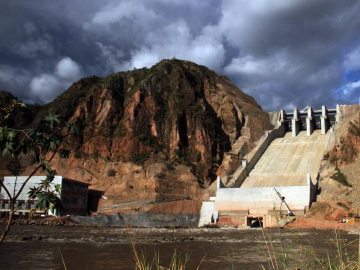 Defensoría advirtió graves riesgos ambientales y económicos por El Quimbo
