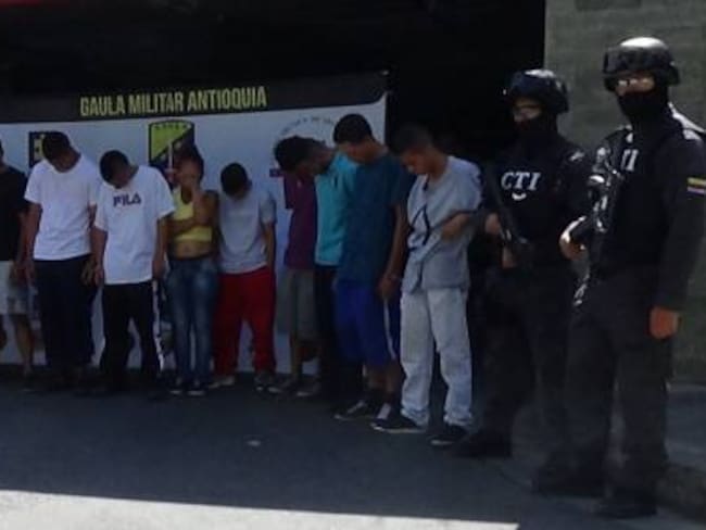 Con la captura de 20 personas, afectan a diez combos ilegales de Medellín