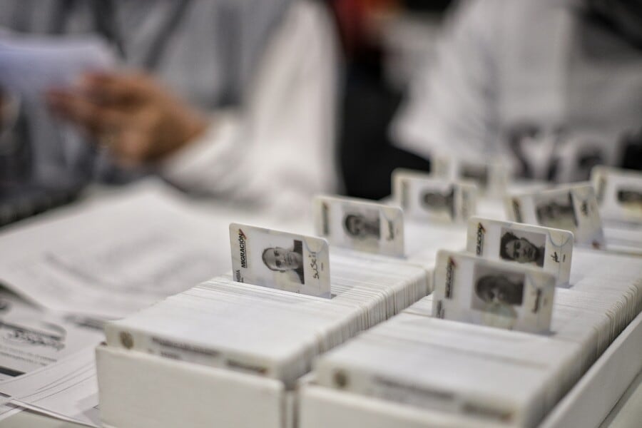 Impresión de cédulas de extranjería. Foto: Colprensa.