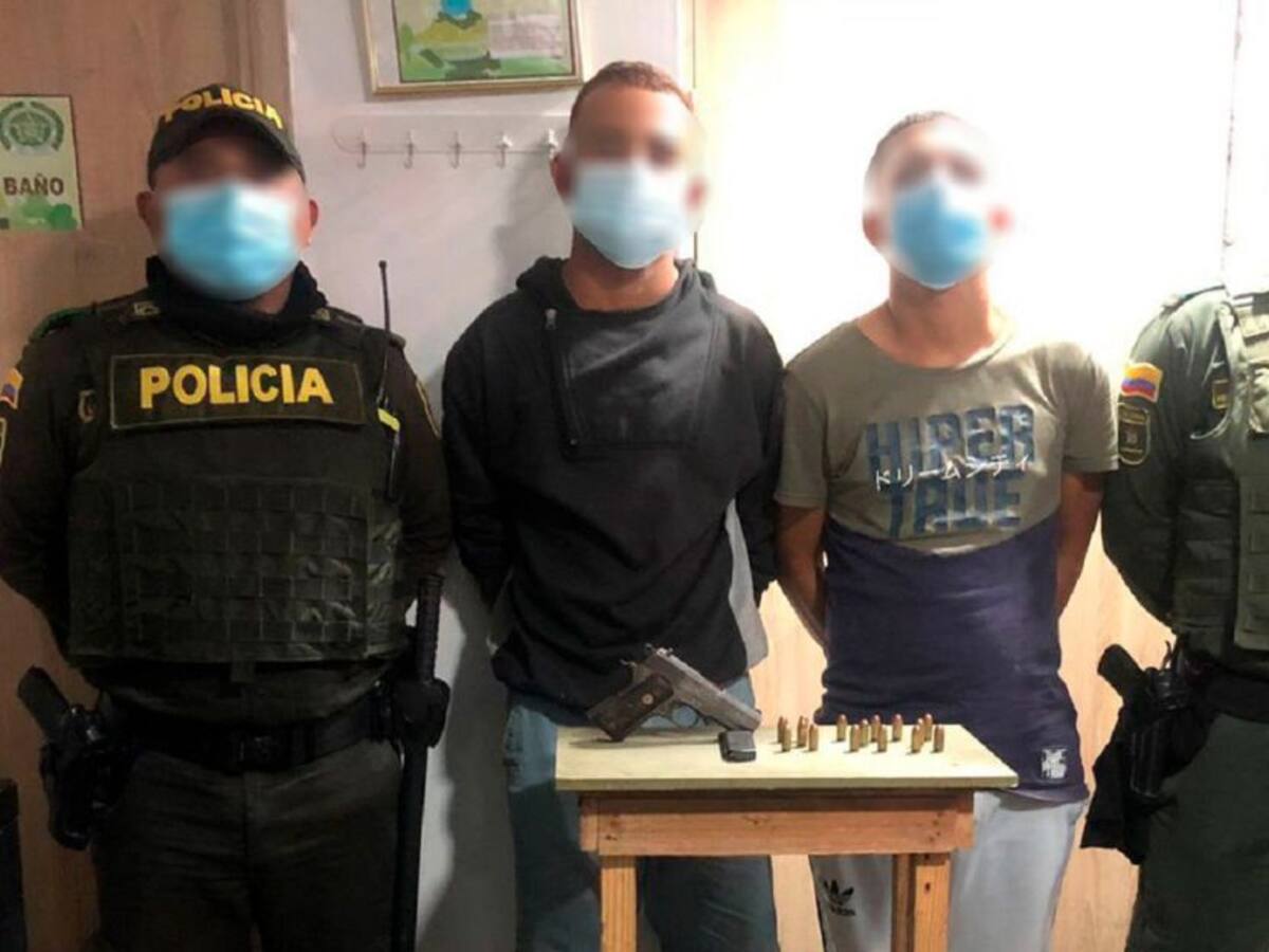 'Pipe' y 'Carlos Loco', capturados por porte ilegal de armas en Cartagena