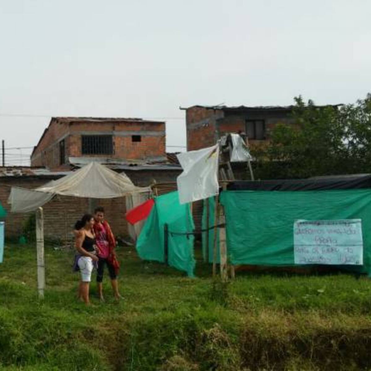 Invasores intentan adueñarse de predios en Caimalito