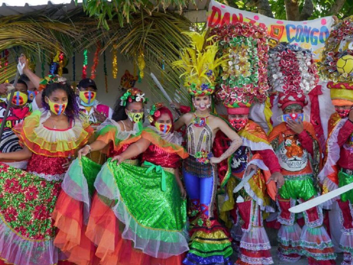 Con agenda presencial se reactivan más de 30 mil hacedores del carnaval