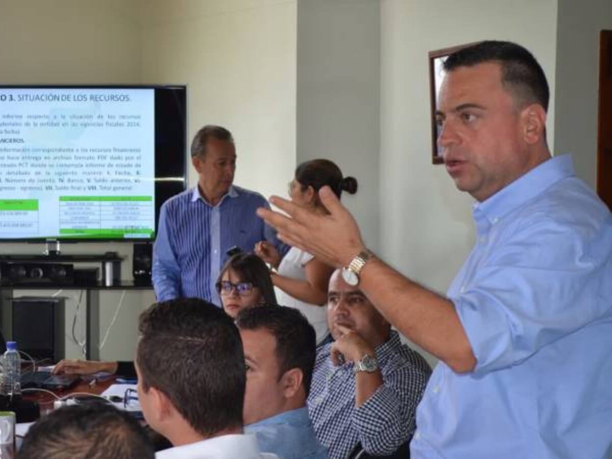 El 6 de agosto se llevaría a cabo la elección del director de la CRQ