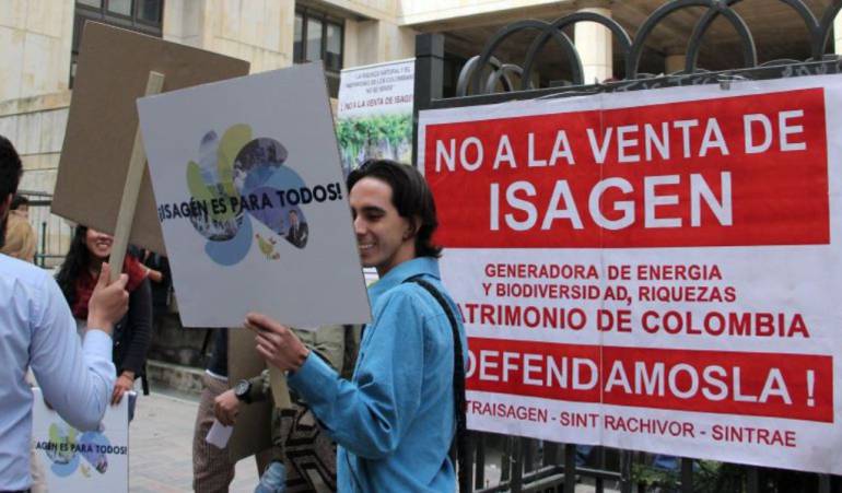 Los ciudadanos en Colombia ya iniciaron contra la venta que se oficializa hoy a las 8:00 de la mañana.