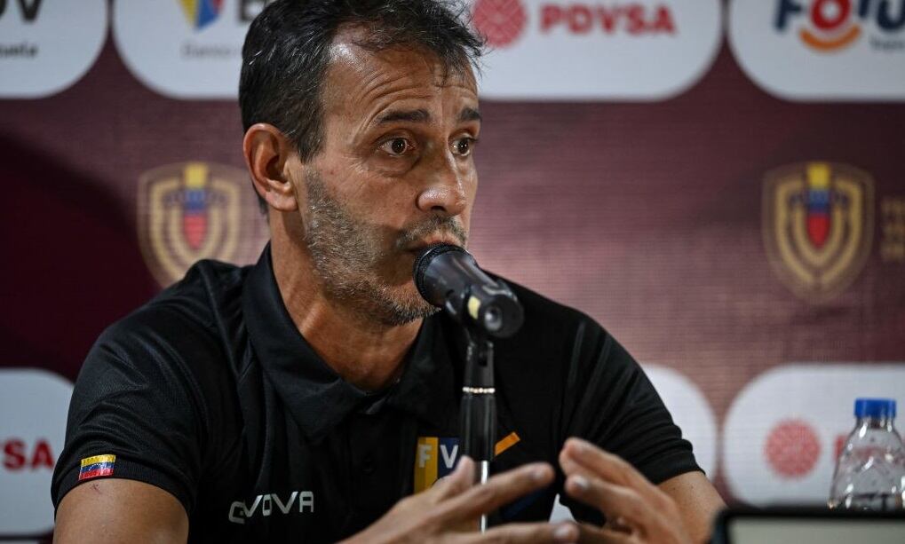 Fernando Batista, entrenador de la Selección de Venezuela (Photo by Yuri CORTEZ / AFP) (Photo by YURI CORTEZ/AFP via Getty Images)