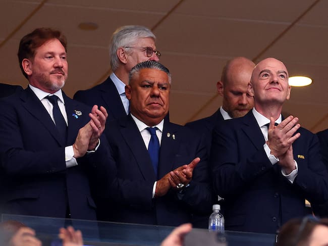 Alejandro Domínguez, presidente de la Conmebol; Claudio Tapia, presidente de la AFA y Gianni Infantino, presidente de la FIFA / Getty Images