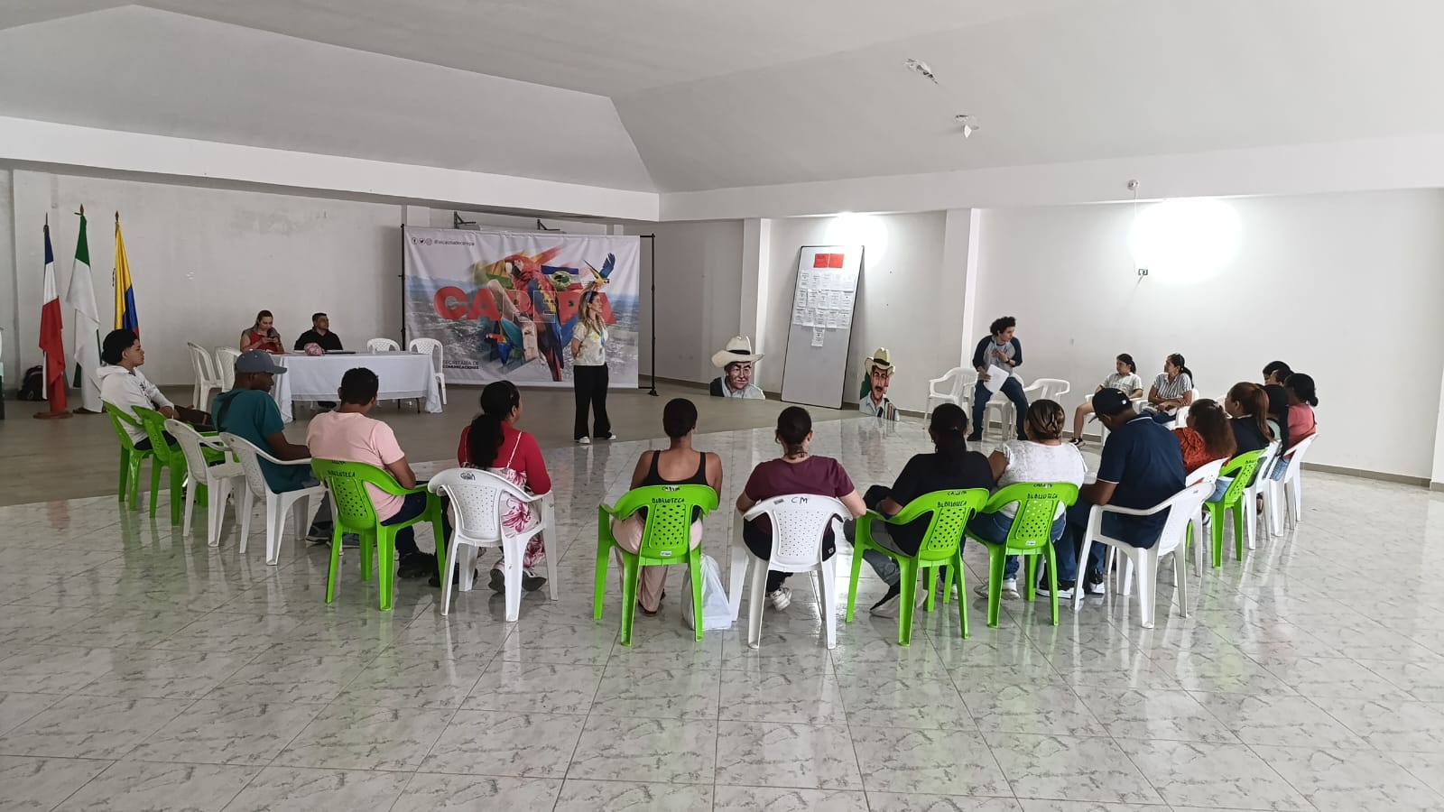 Familias desplazadas retornan a sus municipios. Foto: Alcaldía de Medellín