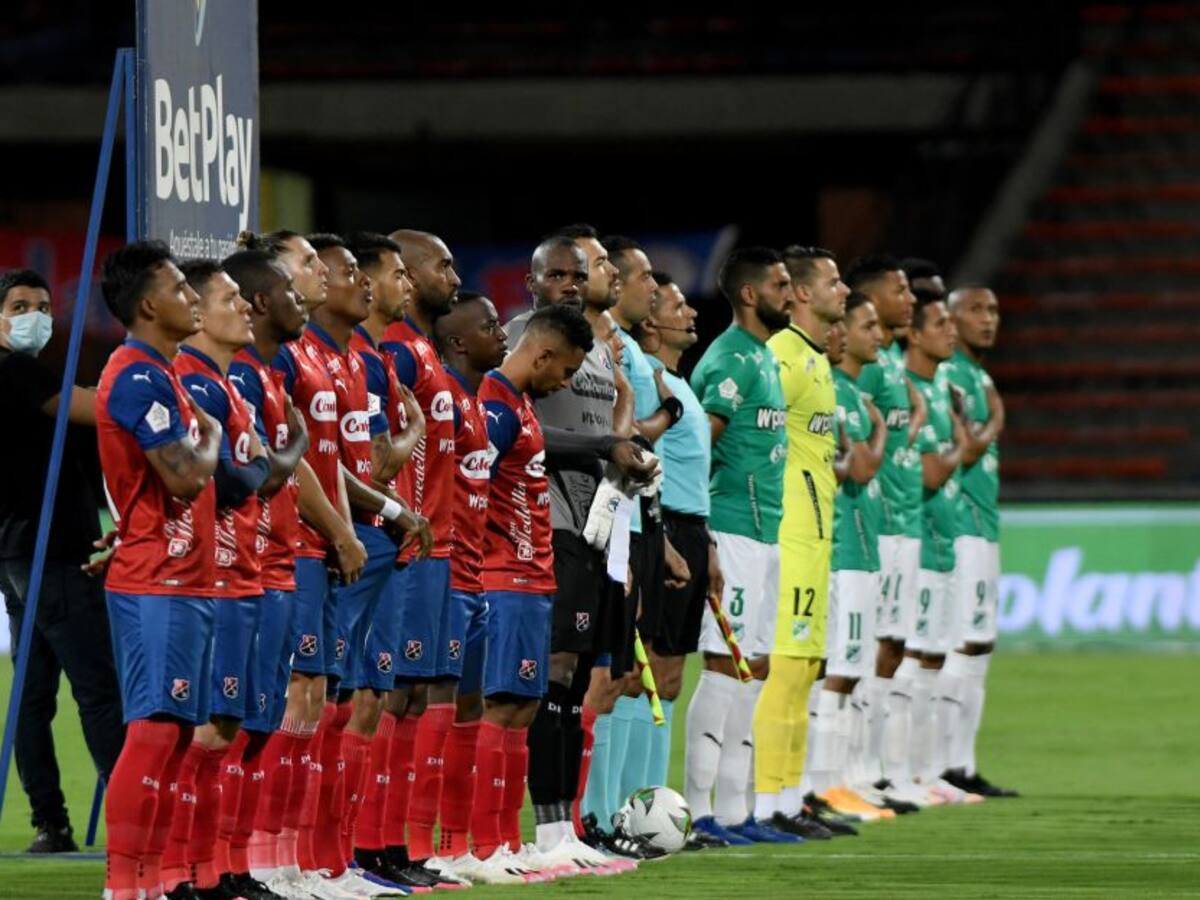 “¿Y el VAR?”, la pregunta de Jhon Vásquez tras puño de Matias Mier