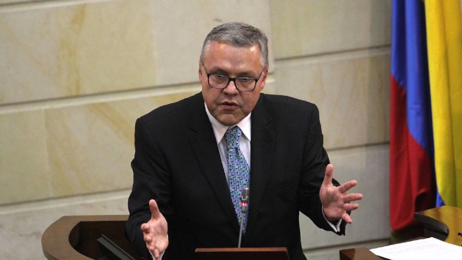 Minjusticia reconoció la necesidad de iniciar diálogos con Venezuela por detenidos - Colprensa