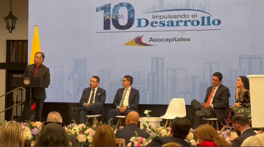 Presidente Gustavo Petro / Caracol Radio