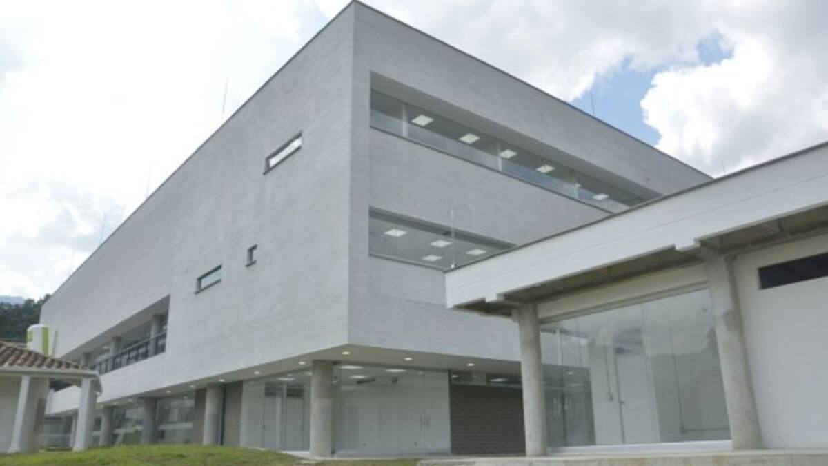 Suspenden por tres meses a gerente de Hospital de Copacabana, Antioquia