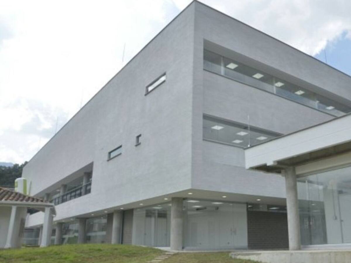 Suspenden por tres meses a gerente de Hospital de Copacabana, Antioquia