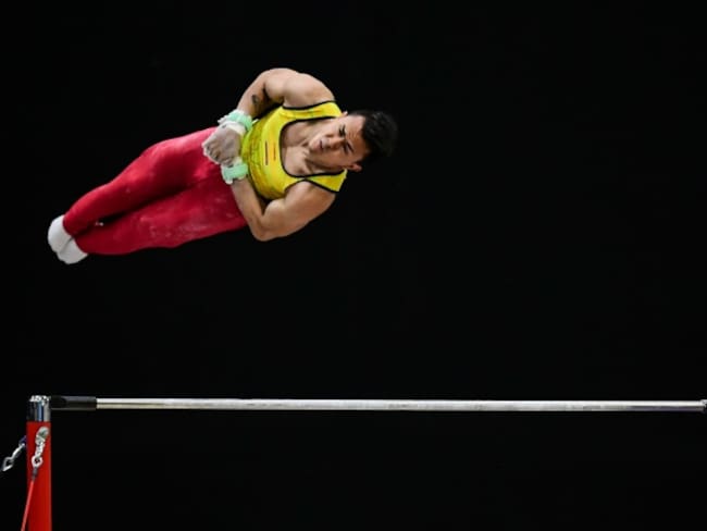 Jossimar Calvo, rumbo a la final de paralelas en el Mundial de gimnasia