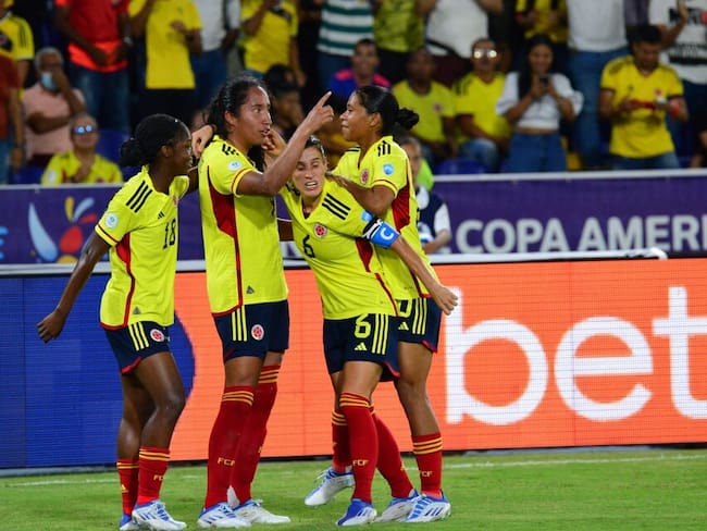 Cali, julio 8 de 2022. La Selección Colombia Femenina logró sus primeros tres puntos en la Copa América tras vencer a Paraguay 4 -2 en juego válido por el grupo A del torneo. (El País).