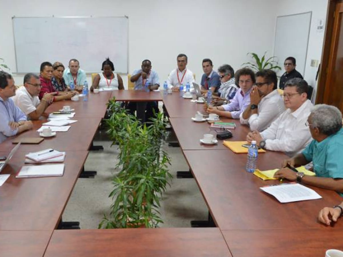 Acordados en Cuba los protocolos de seguridad para el cese bilateral del fuego