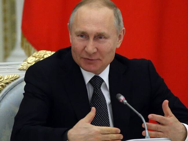 Vladimir Putin declara vacaciones pagas en todo el país por coronavirus