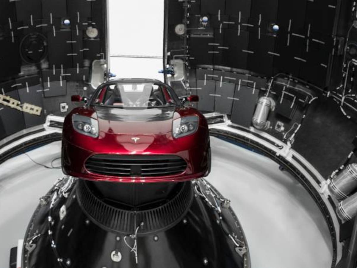 Un auto rojo viajará al planeta rojo