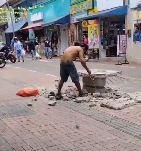 Destruyen mesón de las Hormigas Culonas