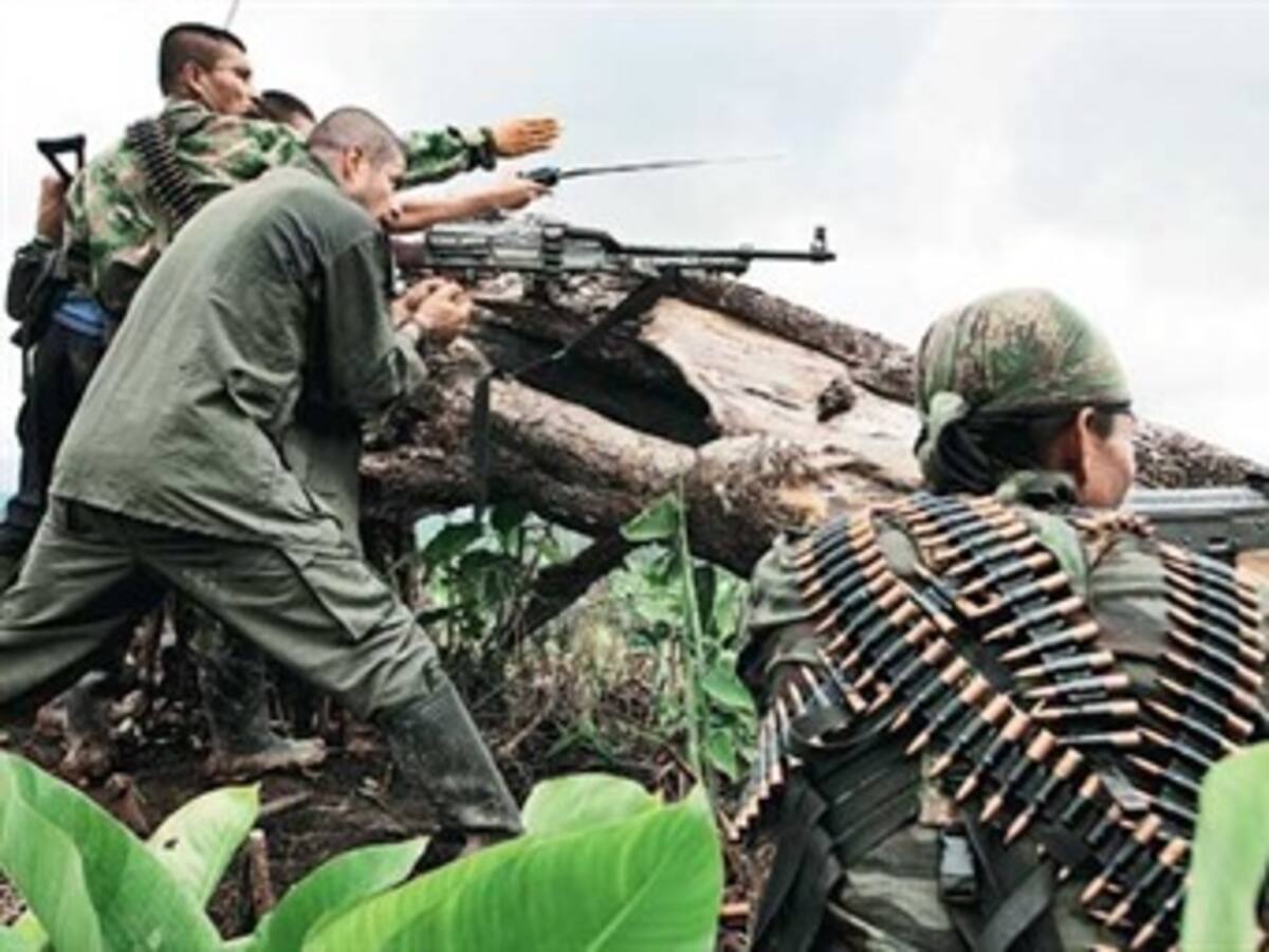 Carlos Lozano y Piedad Córdoba plantean dudas sobre la veracidad de comunicado de las Farc