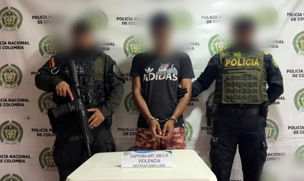 Capturado por agredir a una mujer. // Policía de Bolívar
