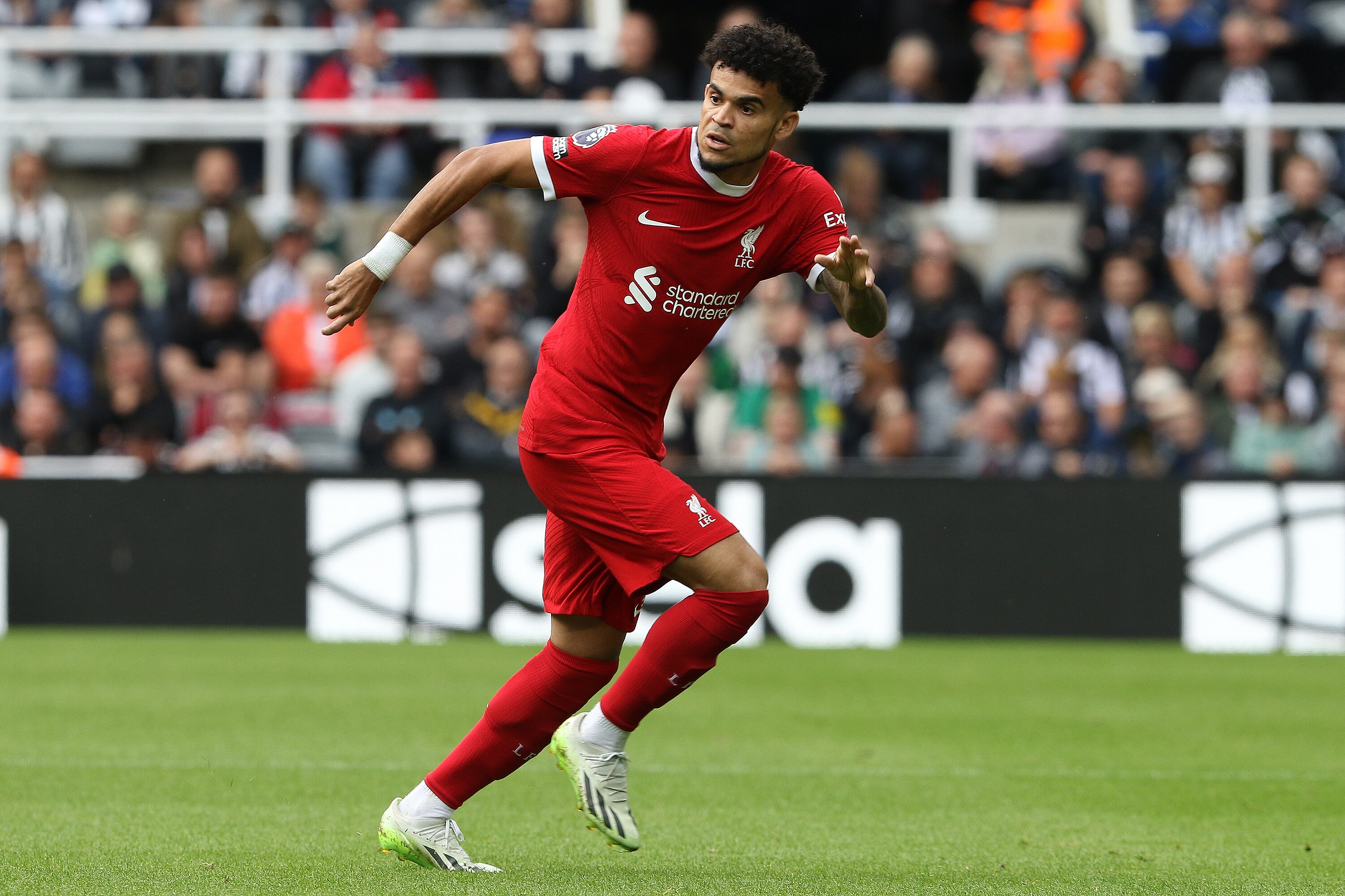 Luis Díaz con el Liverpool (Photo by Robert Smith/MI News/NurPhoto via Getty Images)