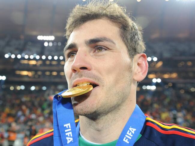 El histórico Iker Casillas anunció su retiro oficial del fútbol