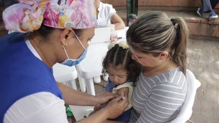 Buscan niños que no se han vacunado contra la rubéola y el sarampión