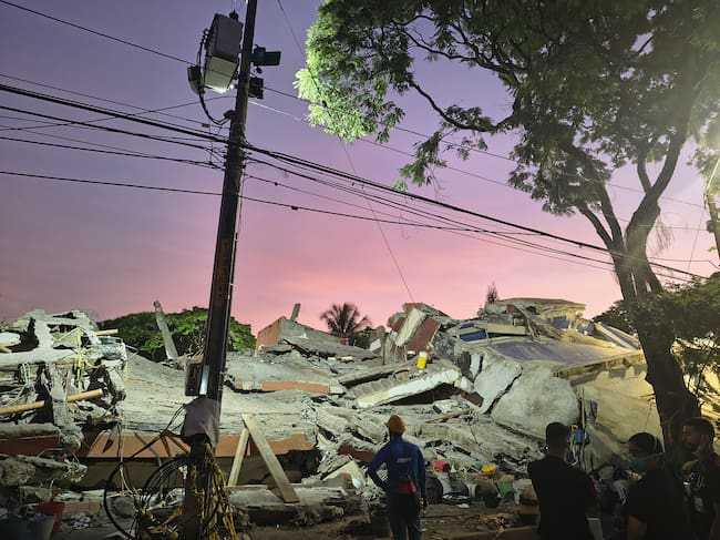 Por el sismo del pasado 10 de agosto, hay 17 edificios en proceso de demolición y otros 20 por demoler en Cali.