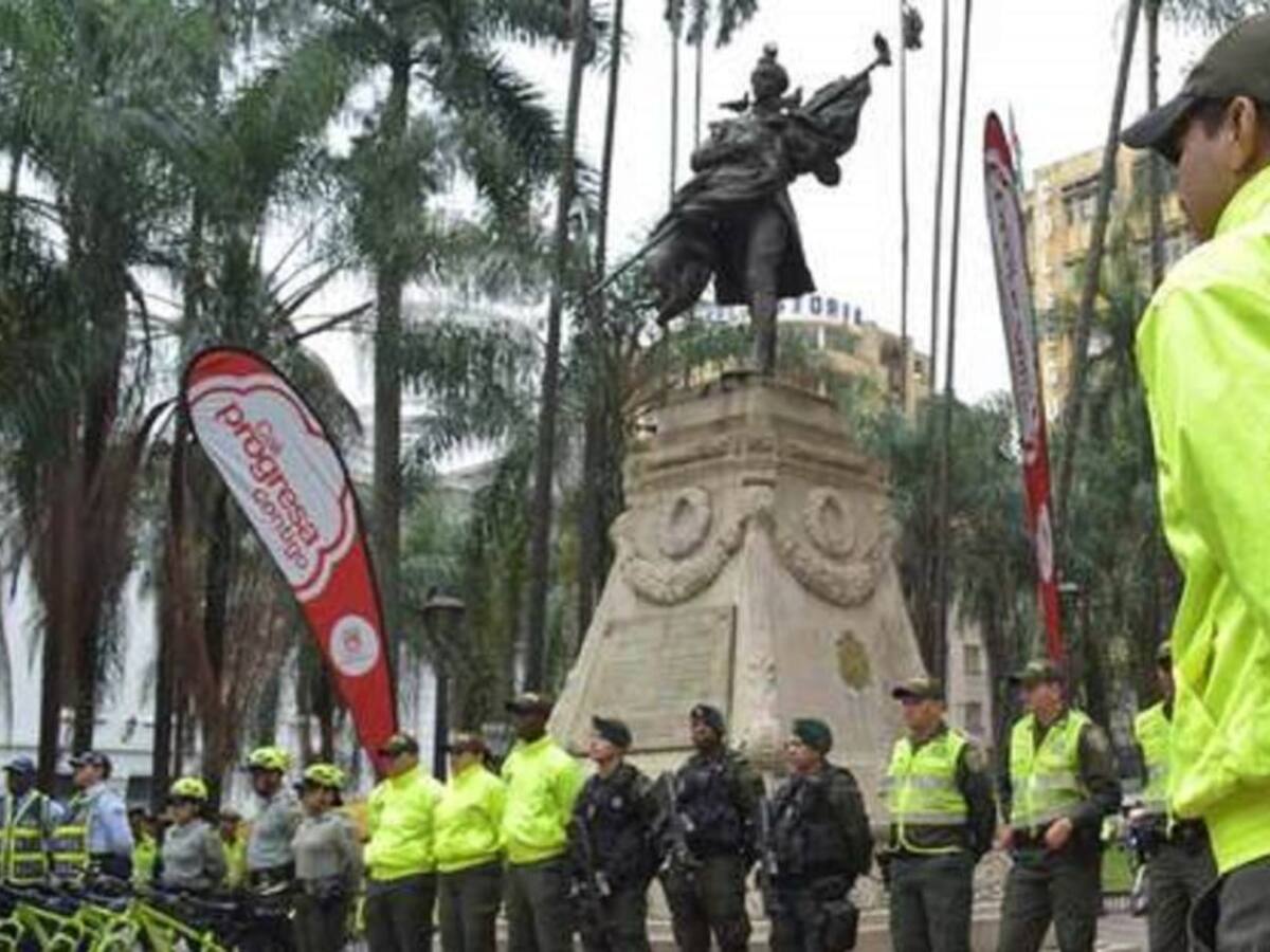Nueve policías en Cali, hacían parte de una banda de apartamenteros
