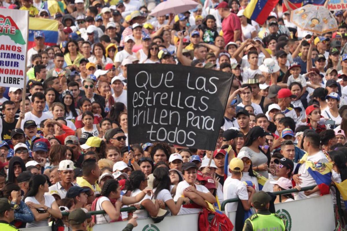 Las pancartas con mensajes de aliento 