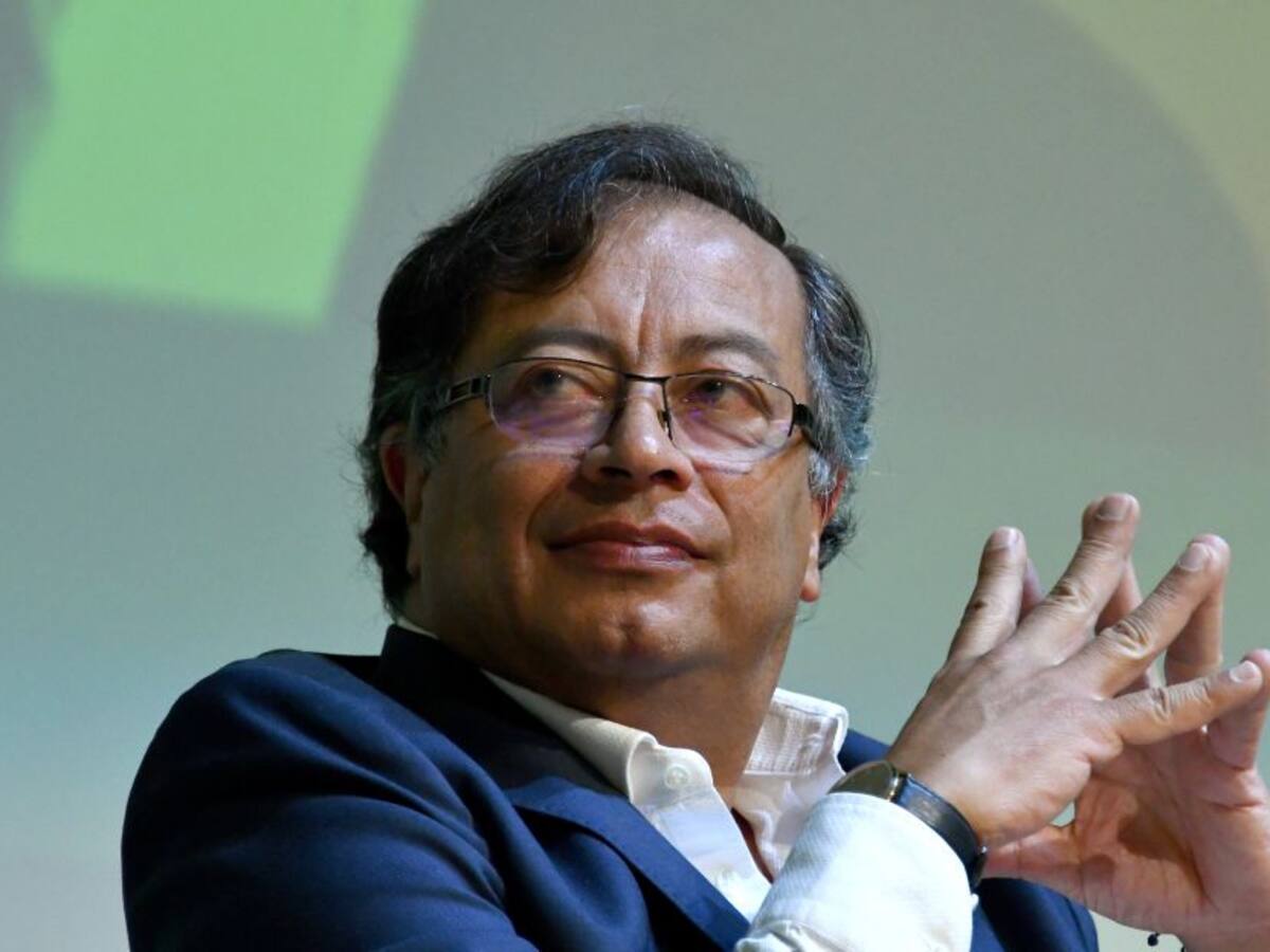 ¡Lo que faltaba! Militares opinando de candidatos presidenciales